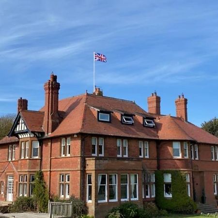 Sandhill House Troon Bagian luar foto