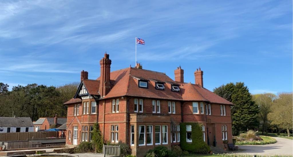 Sandhill House Troon Bagian luar foto